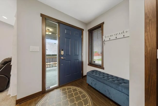 Photo - 1253 Turnberry Dr SE