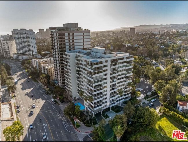 Building Photo - 10433 Wilshire Blvd Rental