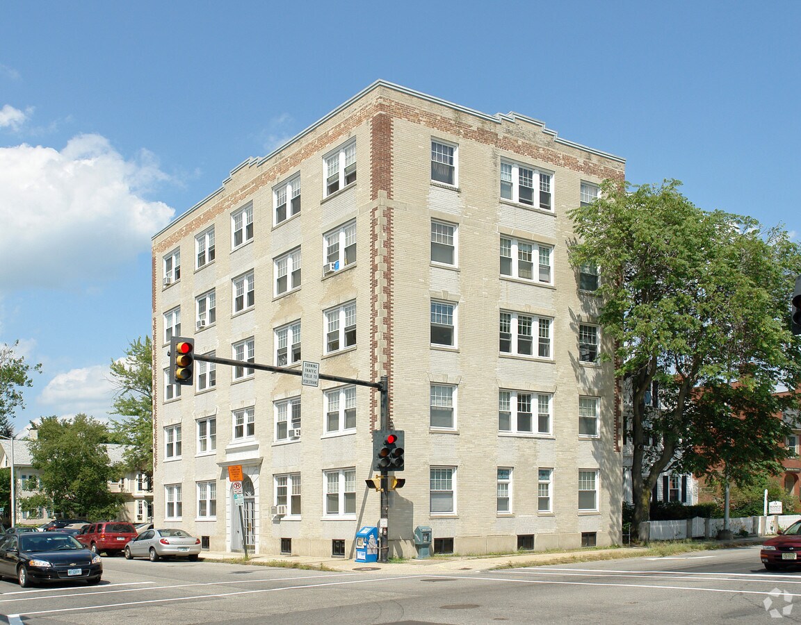 Photo - 40-42 N State St Apartments