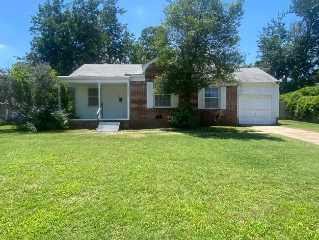 Building Photo - Beautiful two bedroom, one bath home in desirable Florence Park South.