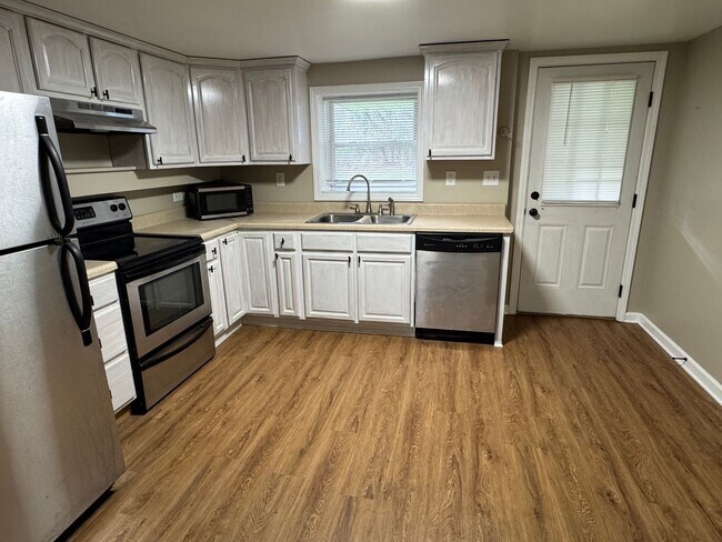 Photo - 2903 S Greenwood Dr Unidad #3