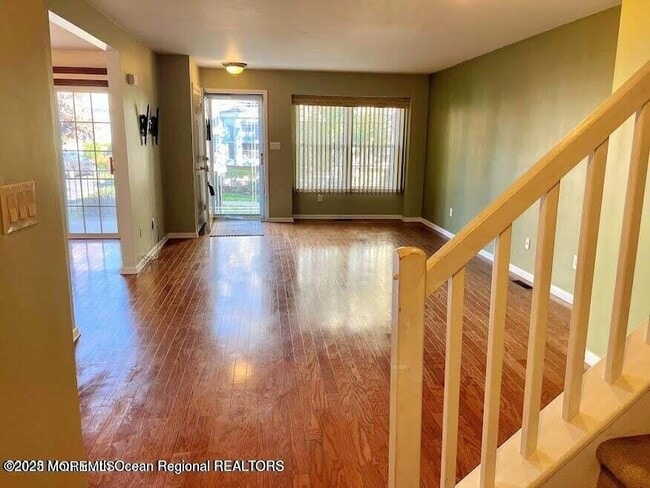 Photo - 206 Brookfield Dr