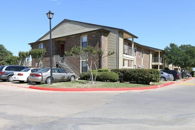 Photo - 3600 Block Dr Unit b2