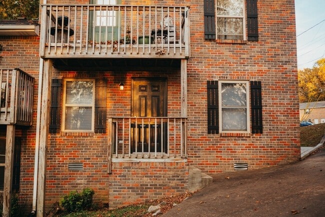 Photo - 470 Martha Ln Unit H