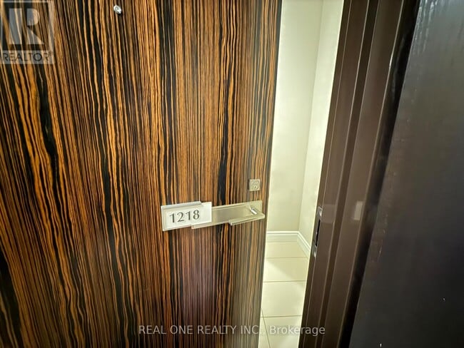 Photo - 325 South Park Rd Unité 1218