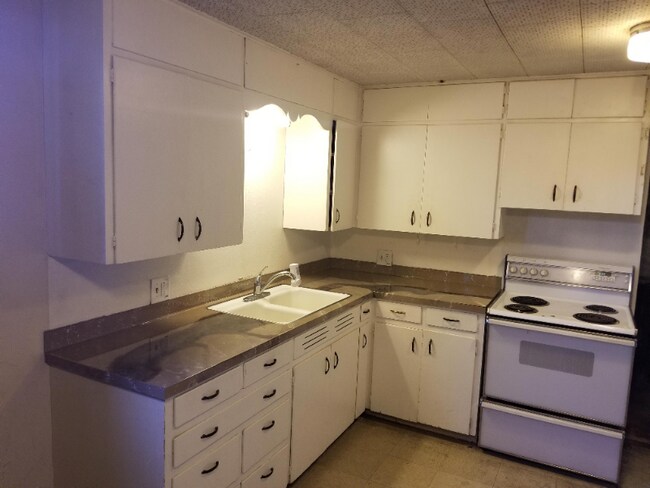 Photo - 723 E Prospect Rd