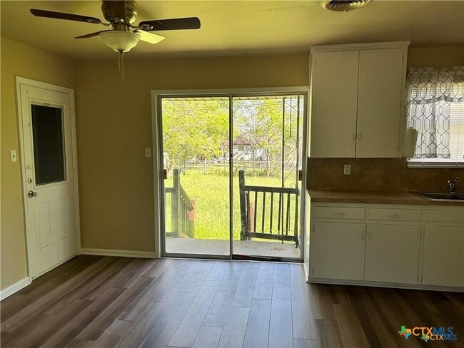 Photo - 1317 Zephyr Rd