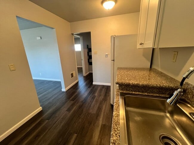 Photo - <b>One Bedroom Upstairs Reno Apartment<br> Unidad F