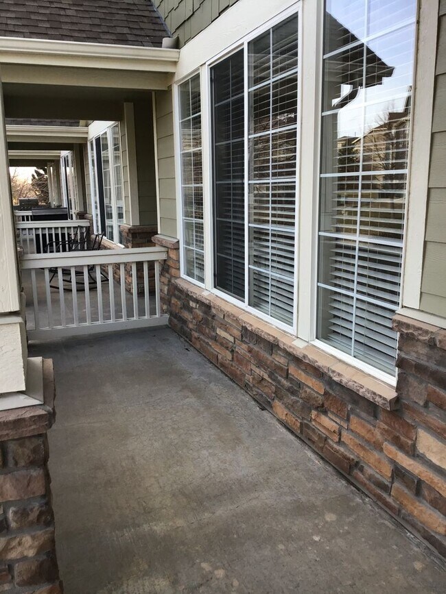 Photo - 3 bed 2.5 bath townhome for rent at Cherry landing 80016