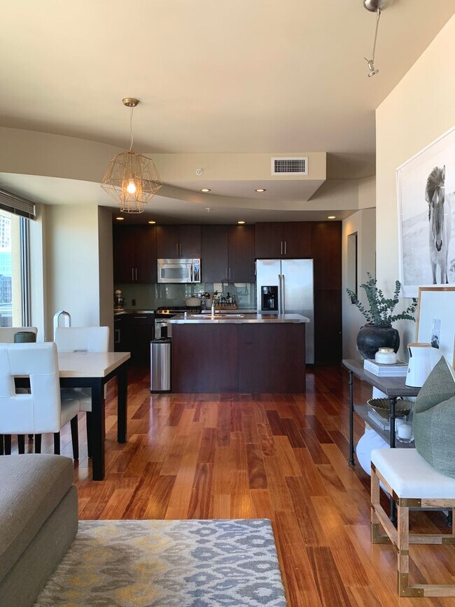 Photo - Stunning 1 Bedroom Condo in the Heart of Downtown/South Lake Union!