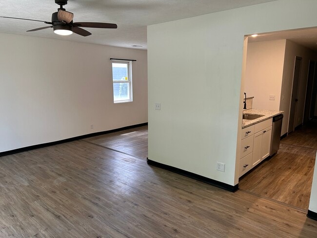 Photo - 1815 N 24th St Unidad 1815 N 24th ST  1