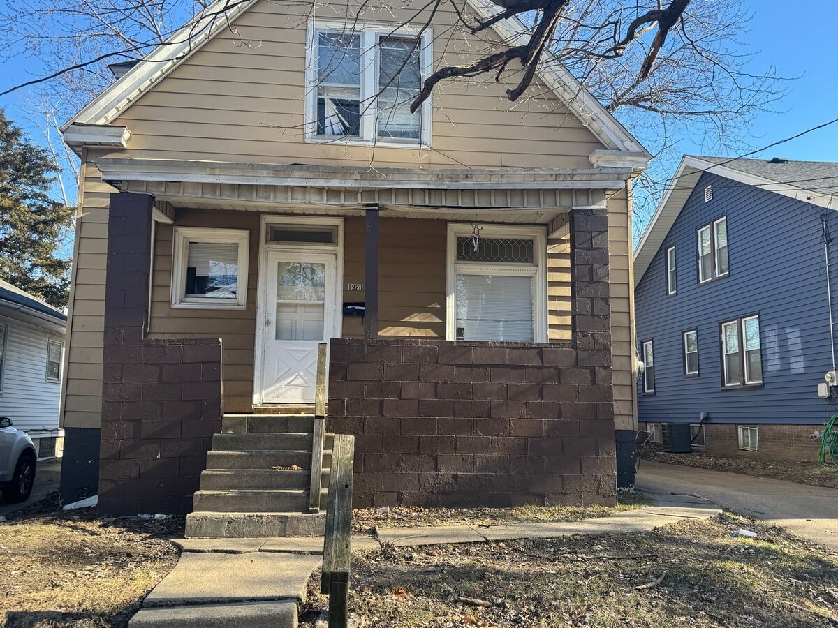 Spacious 3-Bedroom Home in Peoria — Freshly Updated & Pet-Friendly! - Spacious 3-Bedroom Home in Peoria — Freshly Updated & Pet-Friendly!