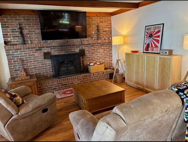 Photo - LAKE HOUSE...Furnished & Utilities/Wifi Included