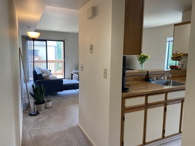 Photo - 1000 Linden Ave