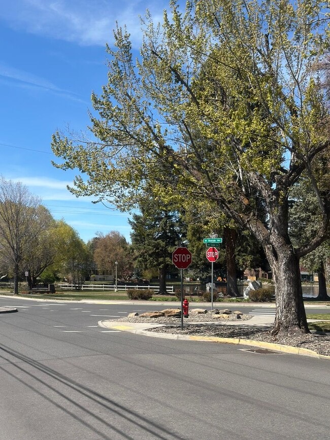 Photo - 245 NW Tumalo Ave Unit B