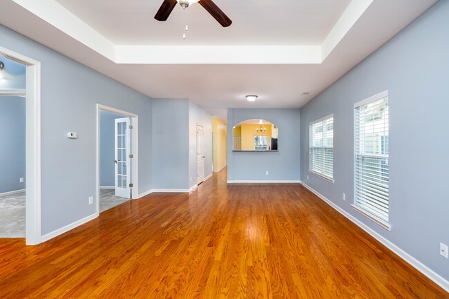 Photo - 2437 A Duxbury Dr