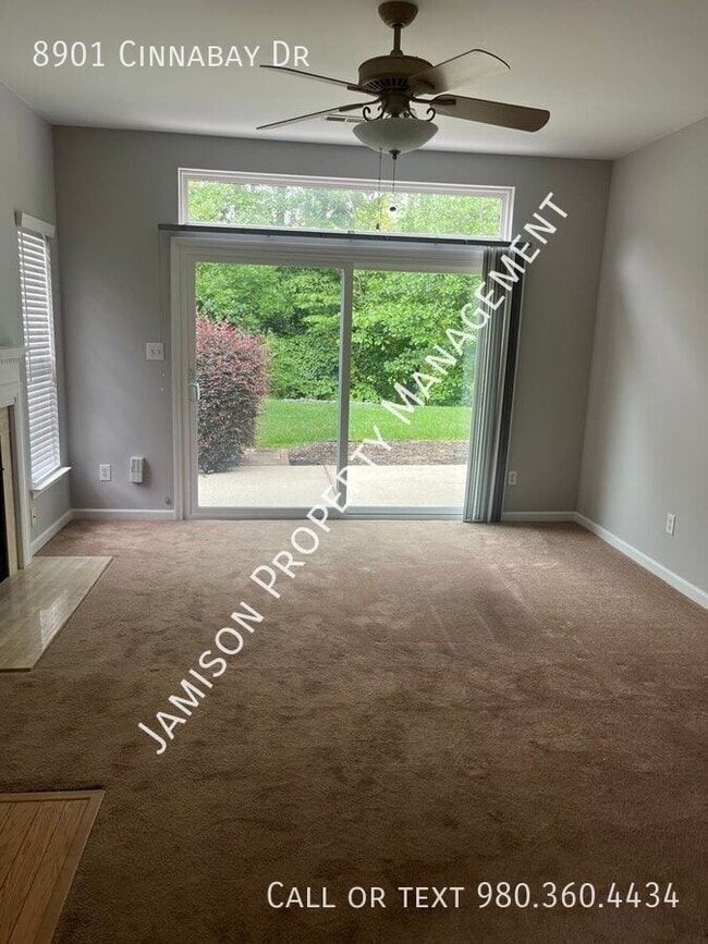 Photo - 8901 Cinnabay Dr