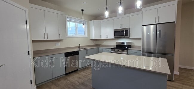 Photo - 1187 Blackburn N Rd