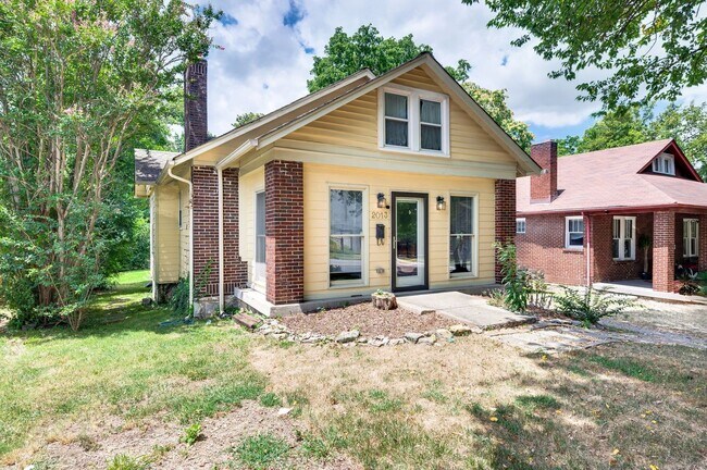 Photo - Walk to Hillsboro Village – 24th Ave S Gem!