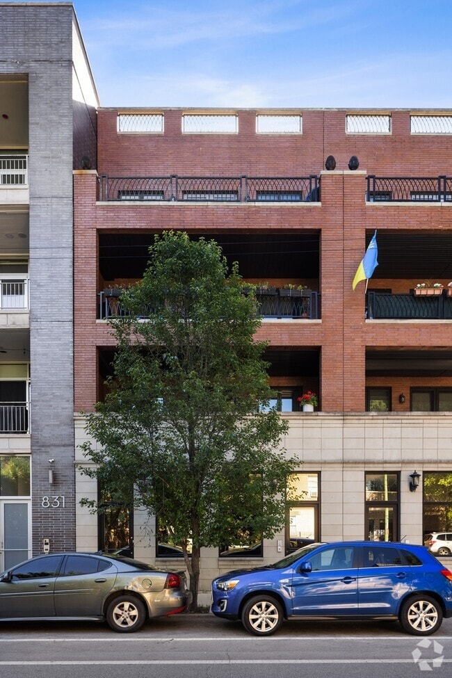 Building Photo - 829 N California Ave Unit 3 Rental