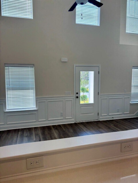 Photo - 613 Royal Rd