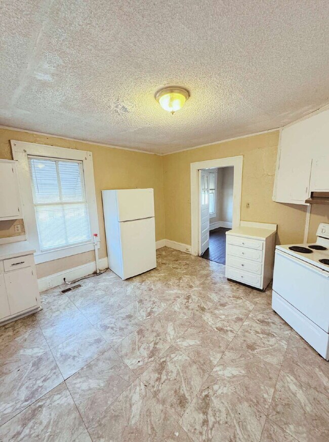 Photo - 738 Liberty St Unidad 738