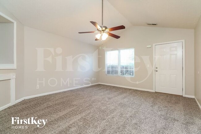 Photo - 213 Klinetop Dr House