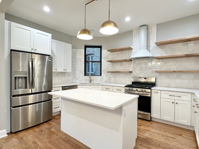 Photo - 2901 W Logan Blvd Unit #1