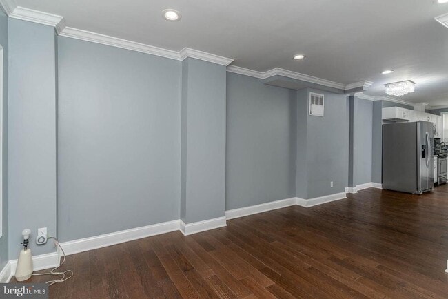 Photo - 1155 Ward St