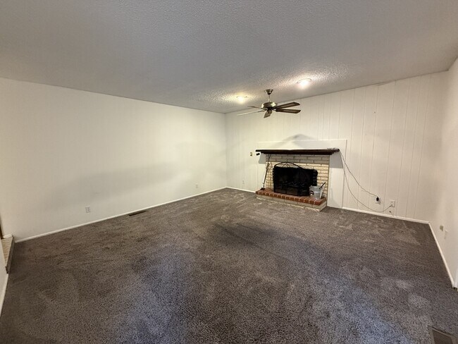 Photo - 2134 NW Watters St