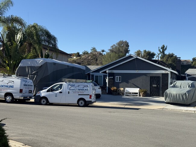 Photo - 13907 Hawick Dr