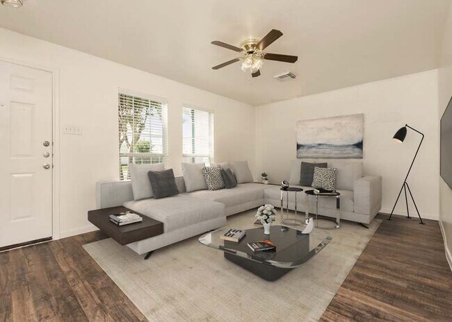 2130 St Lucia Calle