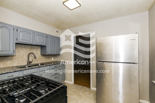 Photo - 1525 N Adams St