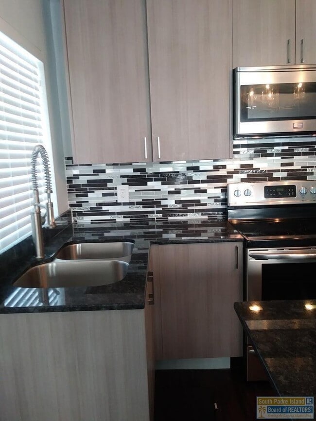 Photo - 125 E Morningside Dr Unit 302