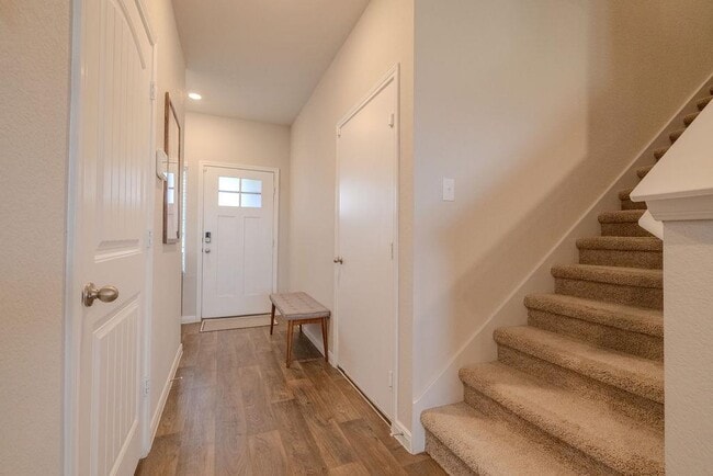 Photo - 393 Apache Plum Dr