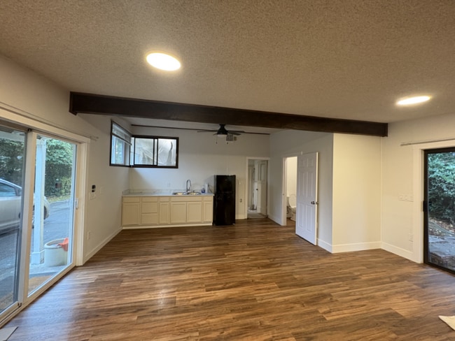 Photo - 2339 W Stewart Ave