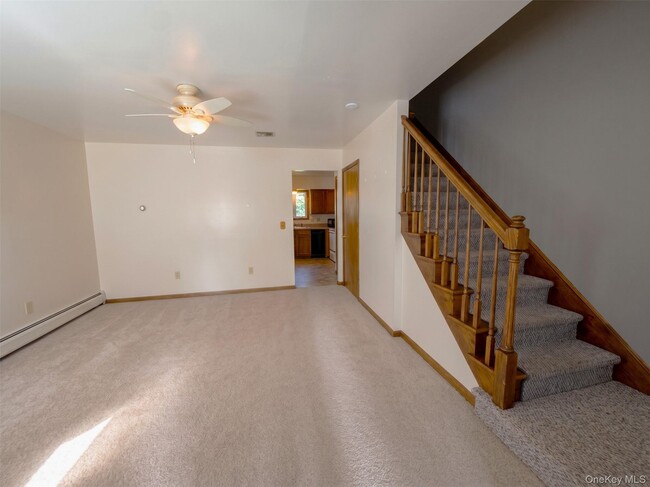Photo - 17 Brooks Ln