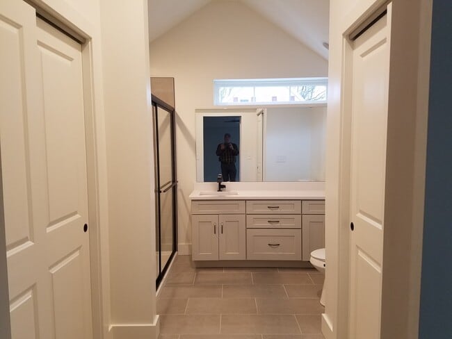 Photo - 2445 Tremont Ave Unit Rear