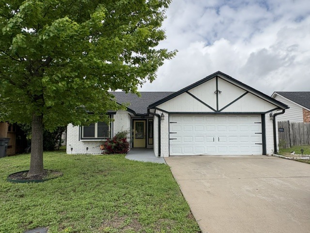 Building Photo - 2413 SW 41st St