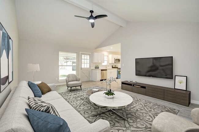 7902 La Roche Ln