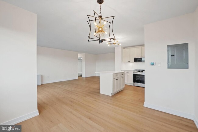 Photo - 8830 Piney Branch Rd Unidad 1003