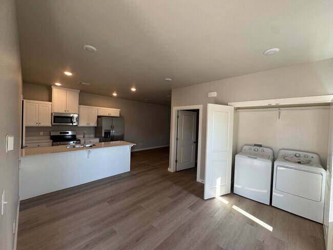 Photo - 1802 SW Poigai Wy