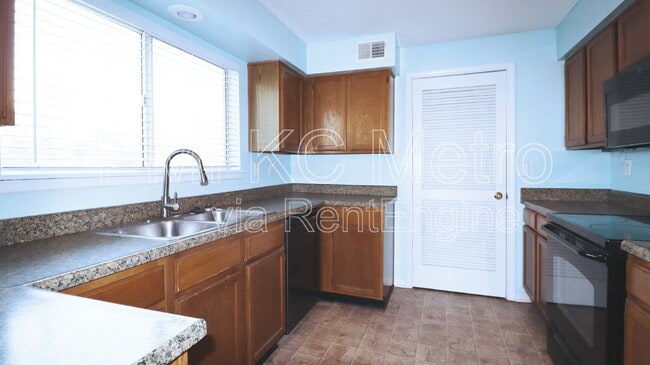 Photo - 11224 Nieman Rd