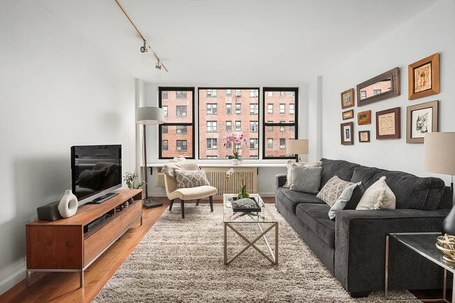 200 W 79th St Unit 24S