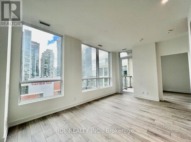 Photo - 108 Peter St Unit 1805