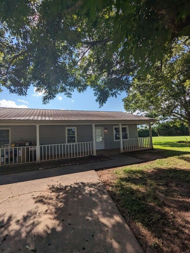2BD/1BA Duplex at Ponderosa Village - 2BD/1BA Duplex at Ponderosa Village Townhome