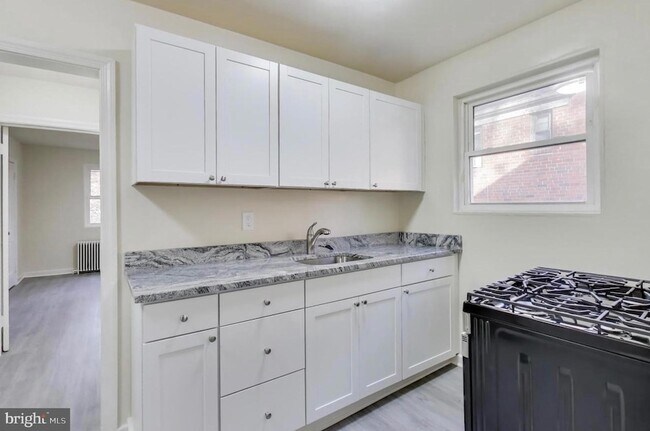 Photo - 8318 Roanoke Ave Unidad 4