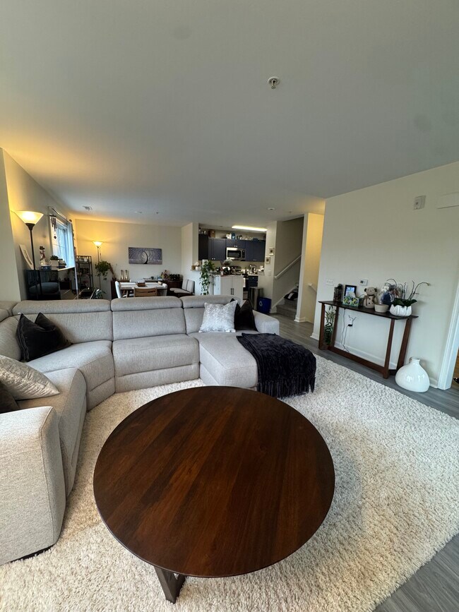 Photo - 33202 Town Green Dr