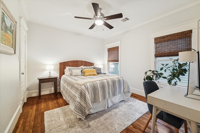 Photo - 1030 Waverly St