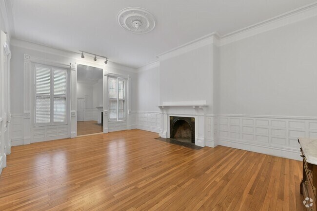 Building Photo - 240 Marlborough St Unit 4 Rental